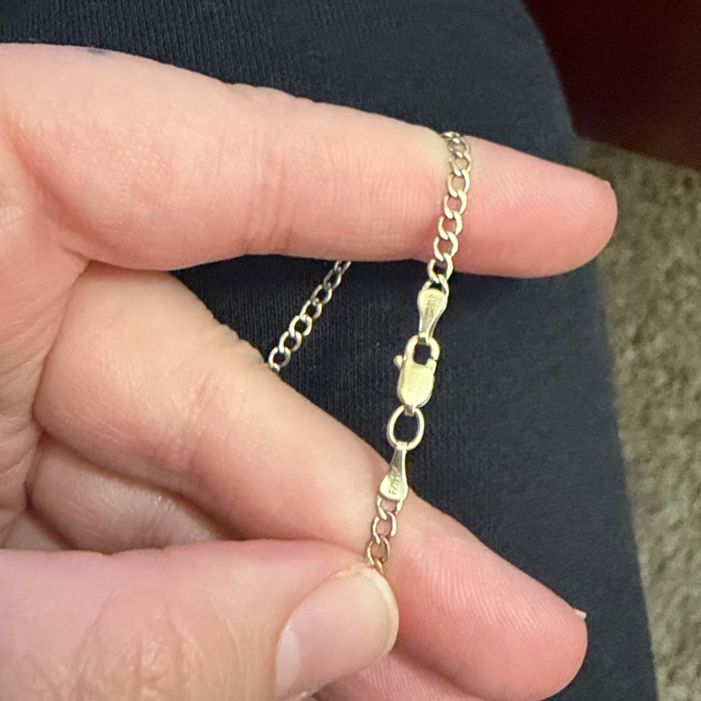 Elegant Gold Chain Necklace - Picture 2 of 2